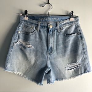 American Eagle outfitters high rise light wash distressed shorts size 4 EUC